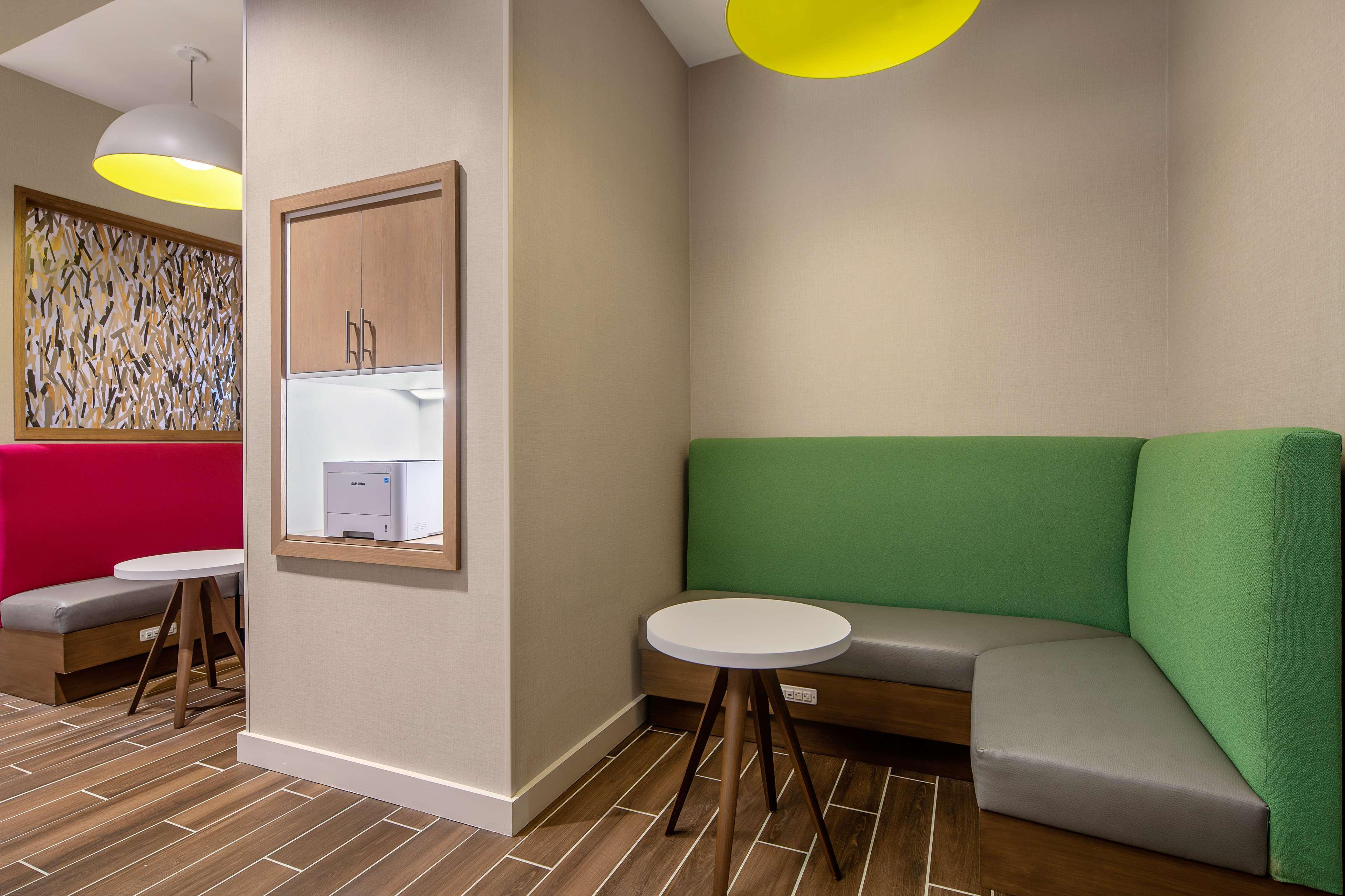 Hampton Inn & Suites Raleigh Midtown, Nc Extérieur photo